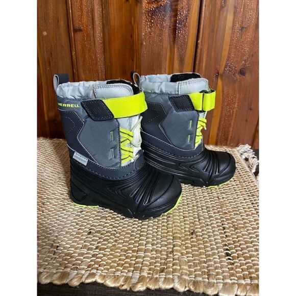 Merrell toddler snow boots  - Picture 1 of 6
